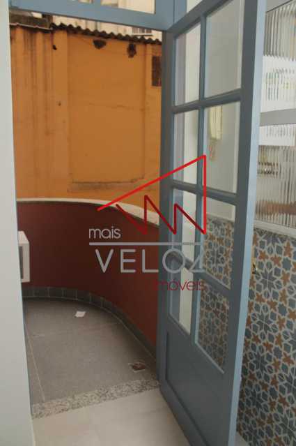 Apartamento à venda com 1 quarto, 40m² - Foto 7