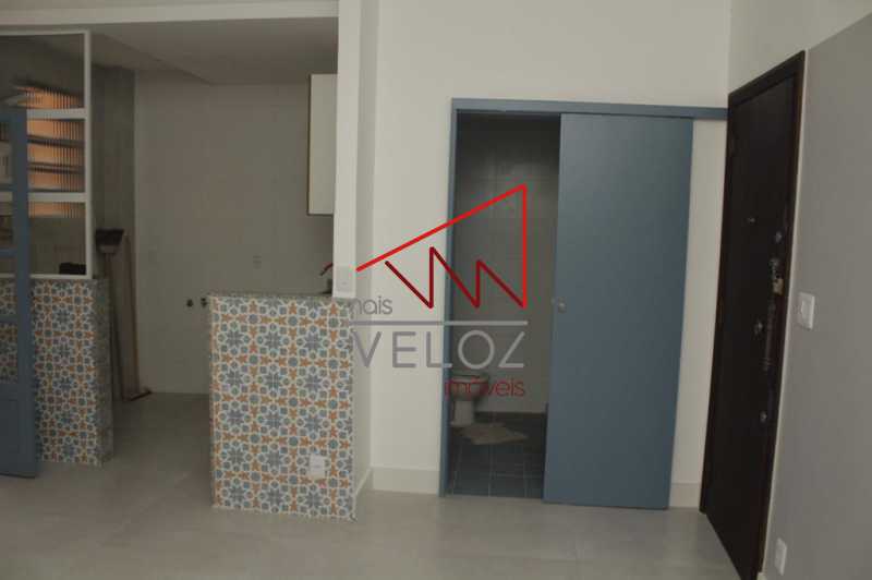 Apartamento à venda com 1 quarto, 40m² - Foto 12