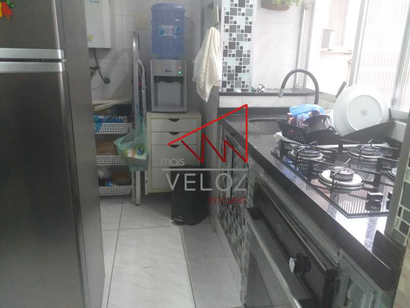 Apartamento à venda com 2 quartos, 51m² - Foto 2