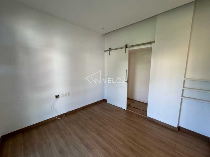 Apartamento à venda com 3 quartos, 127m² - Foto 12