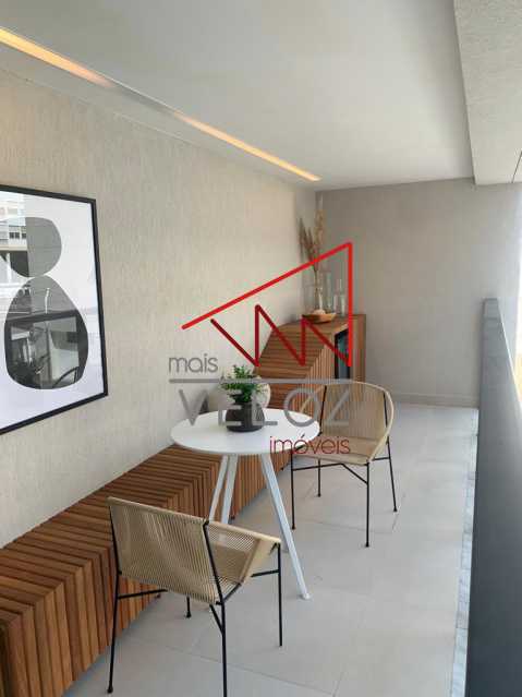 Apartamento à venda com 4 quartos, 204m² - Foto 9