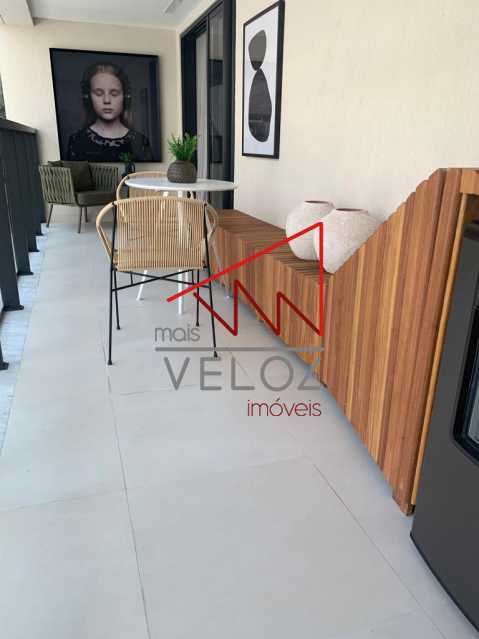 Apartamento à venda com 4 quartos, 204m² - Foto 20