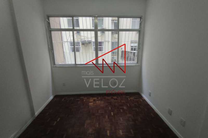 Apartamento à venda com 3 quartos, 120m² - Foto 2