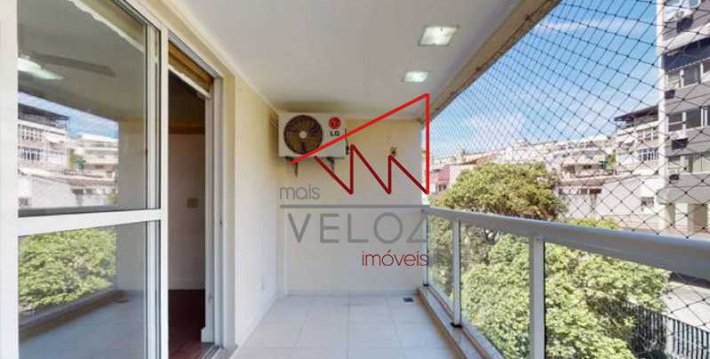 Apartamento à venda com 3 quartos, 195m² - Foto 1