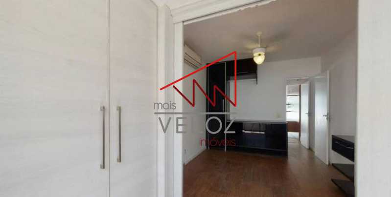 Apartamento à venda com 3 quartos, 195m² - Foto 22