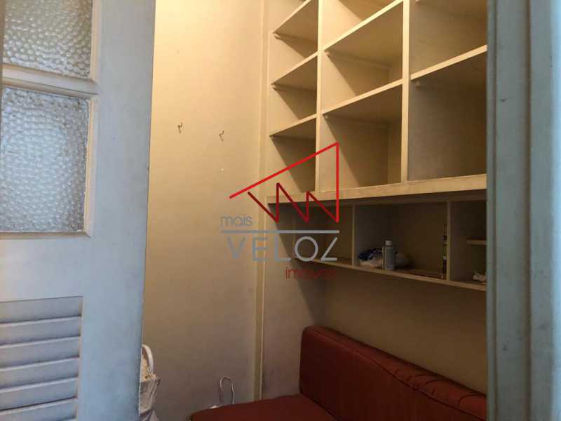 Apartamento à venda com 3 quartos, 223m² - Foto 7