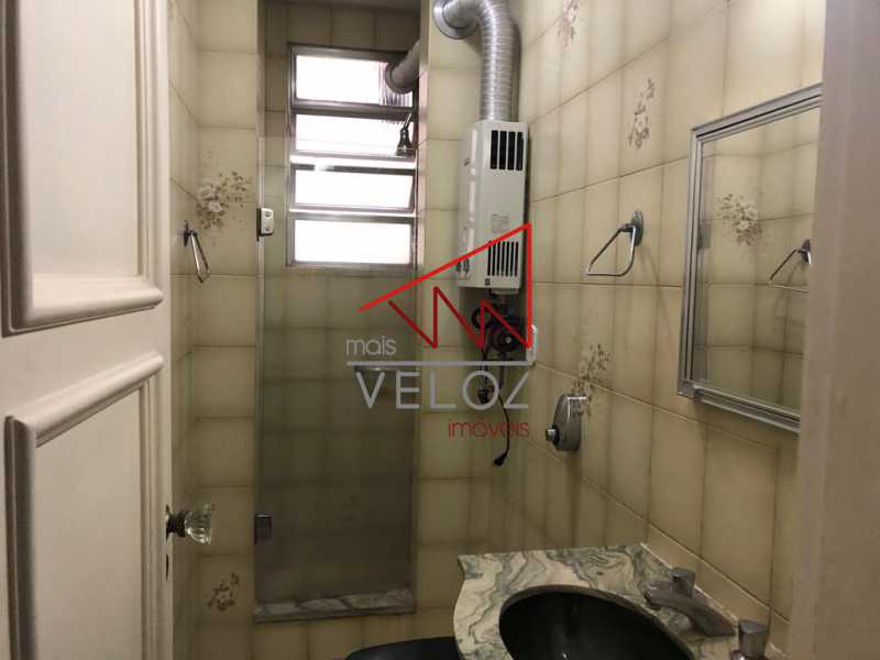 Apartamento à venda com 3 quartos, 223m² - Foto 13