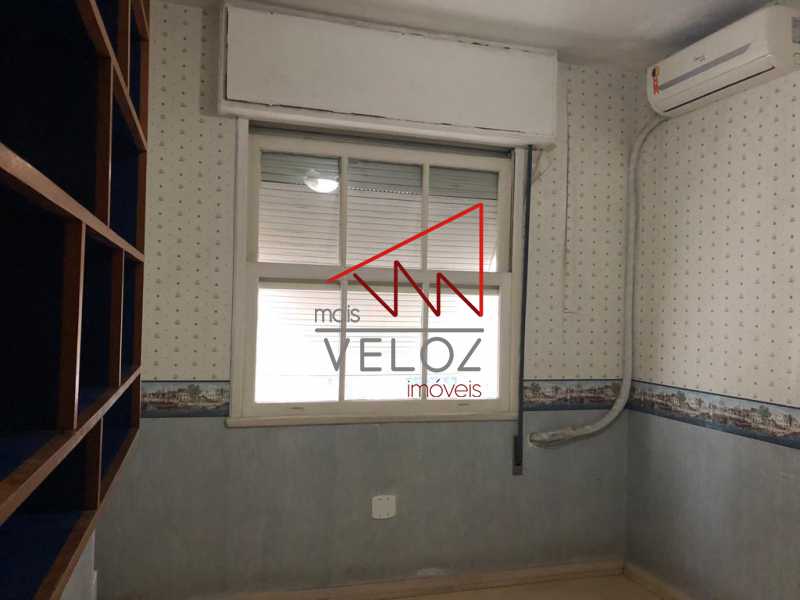 Apartamento à venda com 3 quartos, 223m² - Foto 19