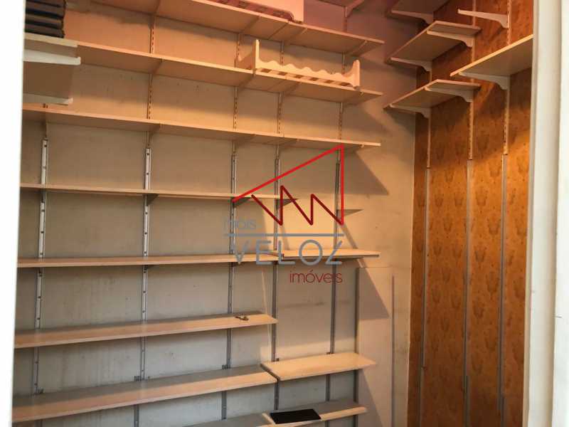 Apartamento à venda com 3 quartos, 223m² - Foto 29