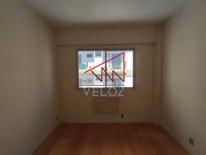 Apartamento à venda com 1 quarto, 45m² - Foto 1