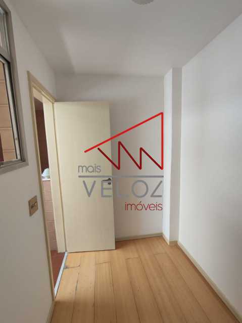 Apartamento à venda com 1 quarto, 45m² - Foto 11