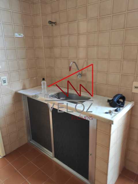 Apartamento à venda com 1 quarto, 45m² - Foto 13