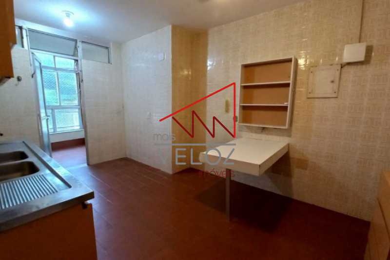 Apartamento à venda com 3 quartos, 121m² - Foto 14