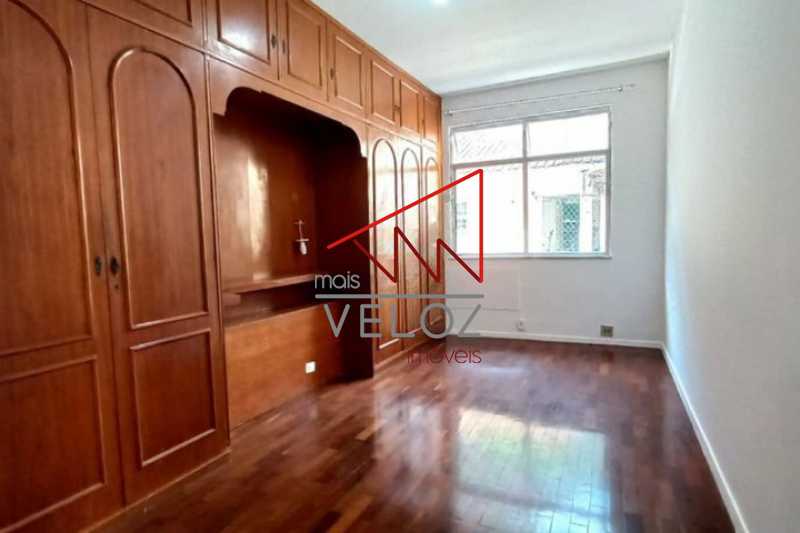 Apartamento à venda com 3 quartos, 121m² - Foto 9