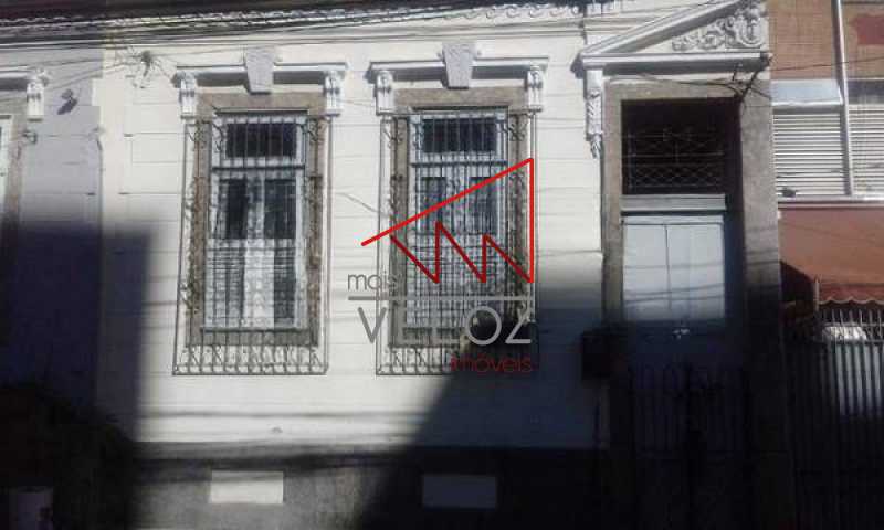 Casa à venda com 4 quartos, 160m² - Foto 1