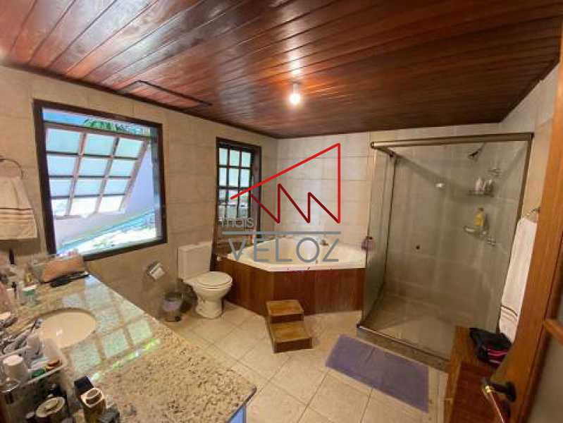 Casa à venda com 3 quartos, 213m² - Foto 9