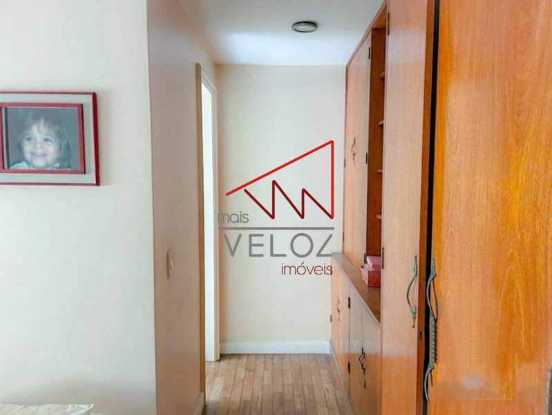 Apartamento à venda com 4 quartos, 150m² - Foto 11