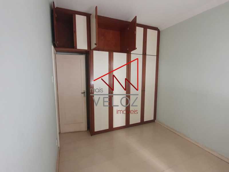 Apartamento à venda com 3 quartos, 110m² - Foto 9