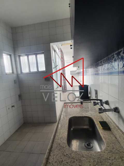 Apartamento à venda com 3 quartos, 110m² - Foto 11