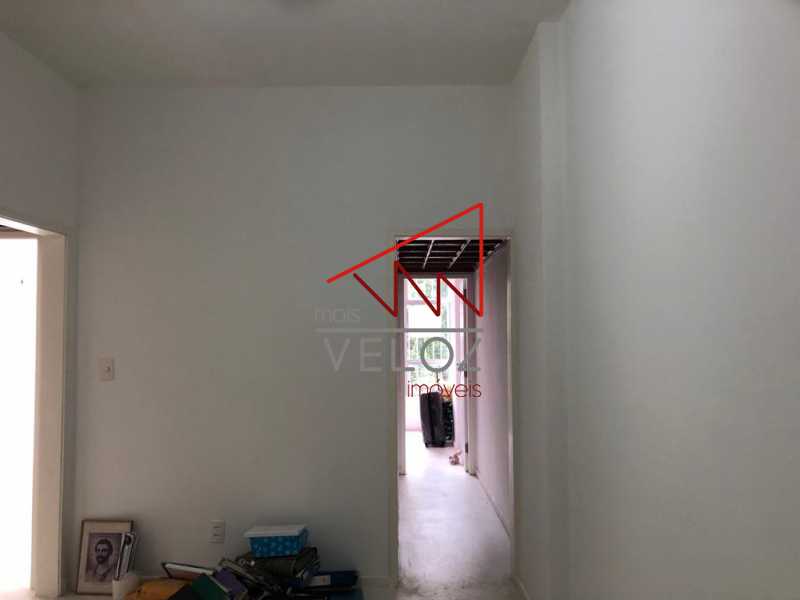 Apartamento à venda com 2 quartos, 66m² - Foto 7