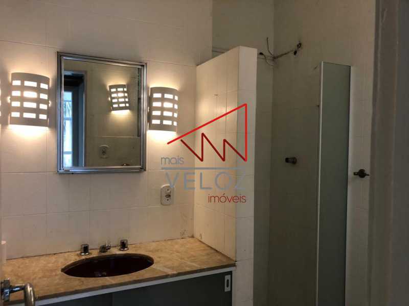 Apartamento à venda com 2 quartos, 66m² - Foto 17