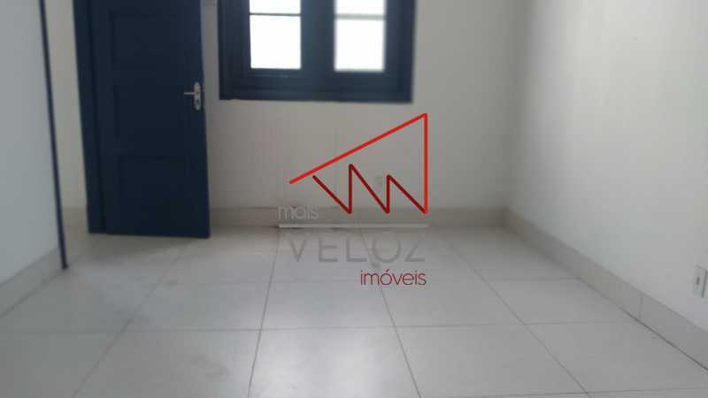 Apartamento à venda com 3 quartos, 106m² - Foto 2