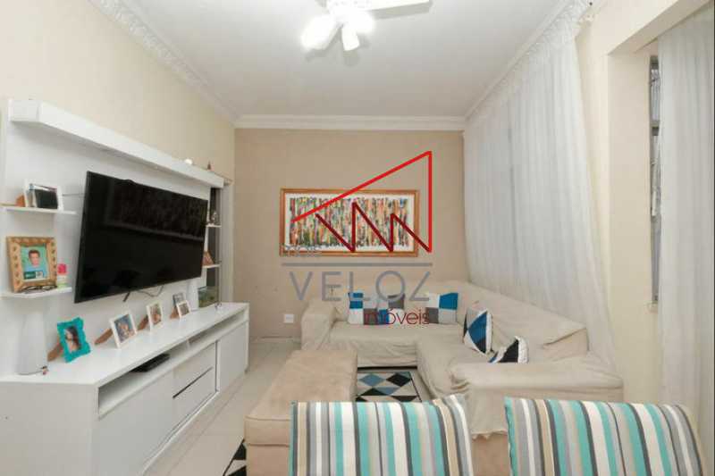 Apartamento à venda com 3 quartos, 77m² - Foto 2