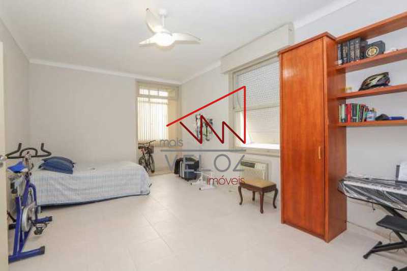 Apartamento à venda com 4 quartos, 207m² - Foto 13