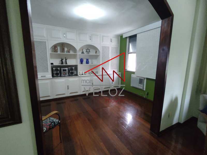 Apartamento à venda com 3 quartos, 103m² - Foto 3