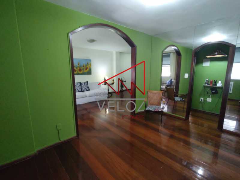 Apartamento à venda com 3 quartos, 103m² - Foto 4