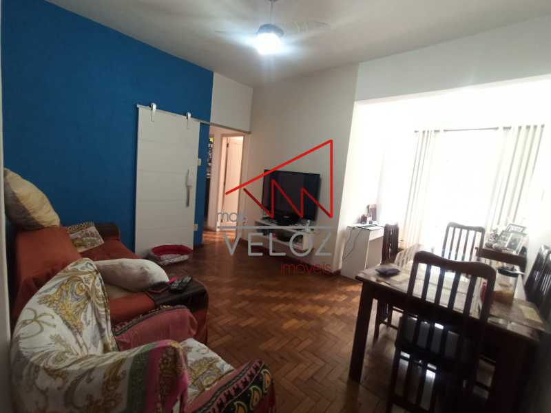 Apartamento à venda com 3 quartos, 85m² - Foto 3