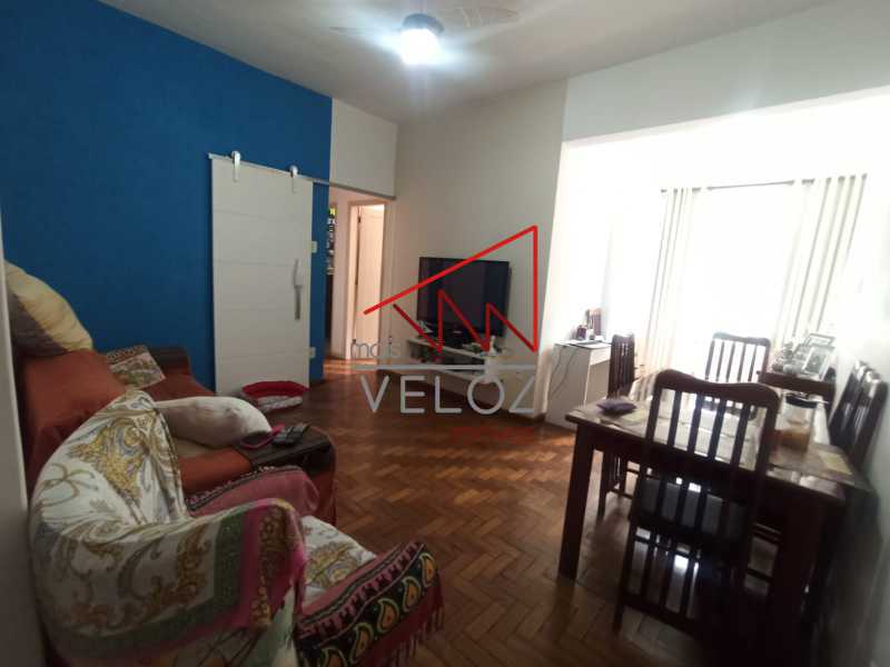 Apartamento à venda com 3 quartos, 85m² - Foto 4