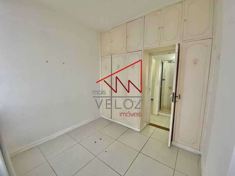 Apartamento à venda com 1 quarto, 30m² - Foto 18