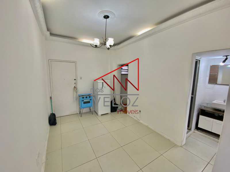 Apartamento à venda com 1 quarto, 30m² - Foto 11