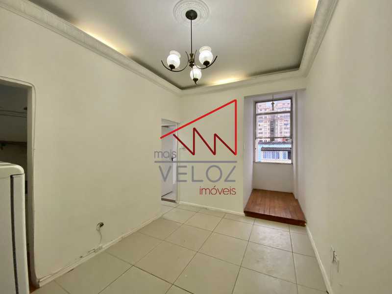 Apartamento à venda com 1 quarto, 30m² - Foto 1