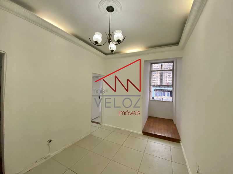 Apartamento à venda com 1 quarto, 30m² - Foto 3