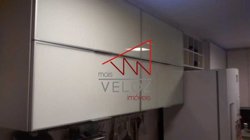 Apartamento à venda com 3 quartos, 111m² - Foto 9