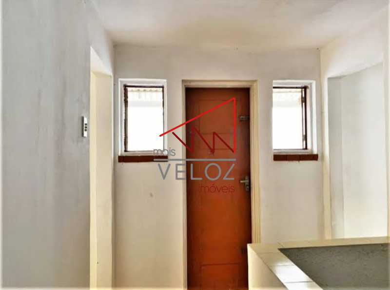 Apartamento à venda com 3 quartos, 266m² - Foto 4