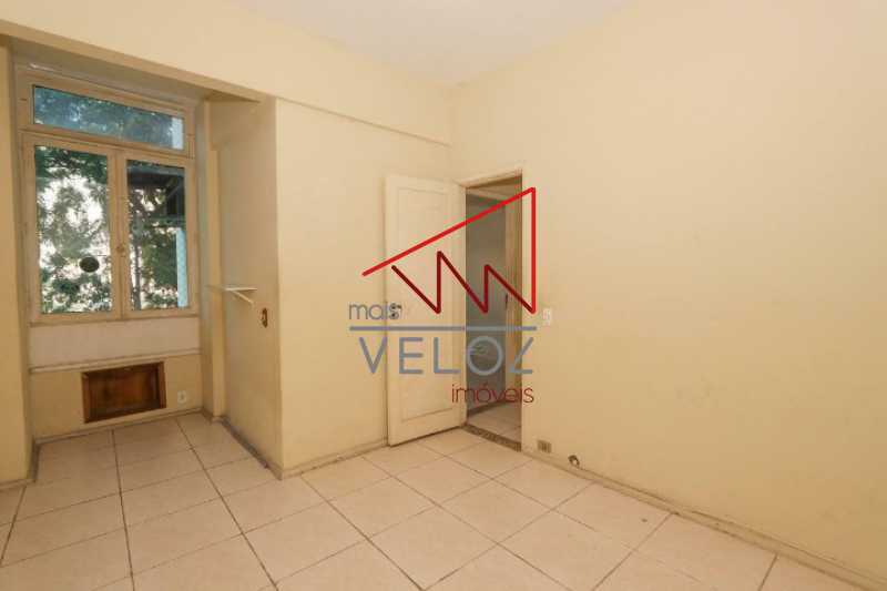 Apartamento à venda com 3 quartos, 91m² - Foto 2