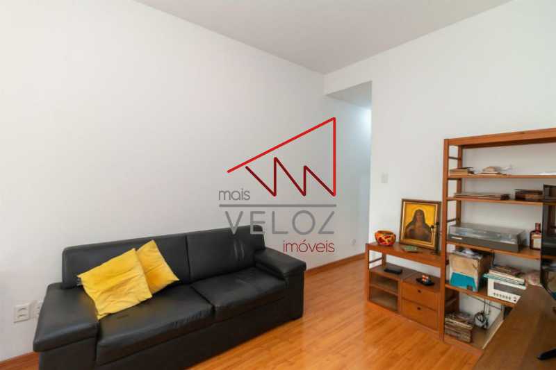 Apartamento à venda com 1 quarto, 40m² - Foto 4