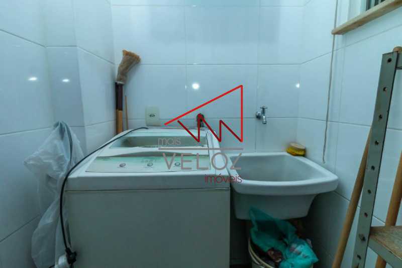 Apartamento à venda com 1 quarto, 40m² - Foto 15