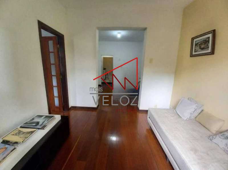 Apartamento à venda com 2 quartos, 65m² - Foto 2