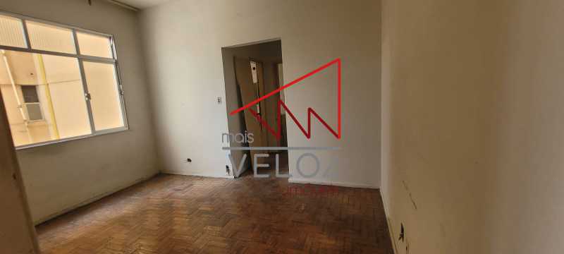 Apartamento à venda com 1 quarto, 41m² - Foto 1