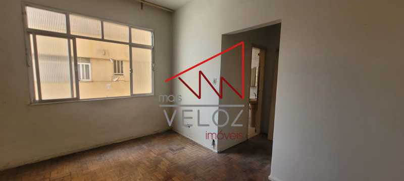 Apartamento à venda com 1 quarto, 41m² - Foto 9