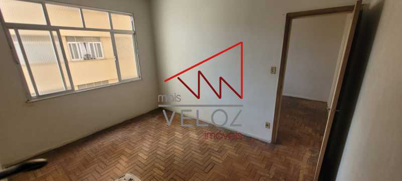 Apartamento à venda com 1 quarto, 41m² - Foto 12