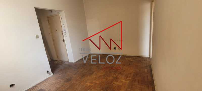 Apartamento à venda com 1 quarto, 41m² - Foto 6