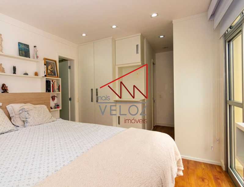 Cobertura à venda com 3 quartos, 207m² - Foto 16