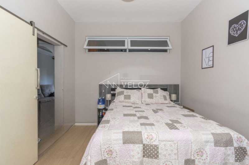 Apartamento à venda com 2 quartos, 66m² - Foto 3