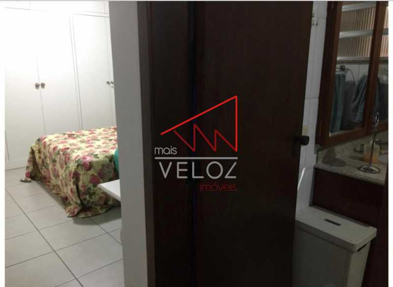 Apartamento à venda com 4 quartos, 204m² - Foto 17