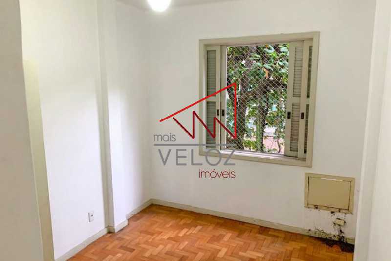 Apartamento à venda com 3 quartos, 135m² - Foto 4